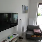 19 W Obiekcie Platinum Apartment Rewal